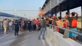Venezolanos intentaron ingresar a la fuerza a EEUU
