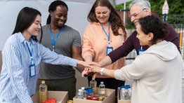 Estados Unidos celebra el Giving Tuesday: ¿En cuál labor de activismo te anotaste?