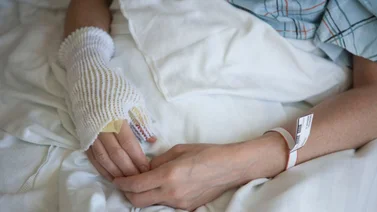 Madre quemó a su hija por confesar que era abusada sexualmente