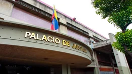 Tribunal de Caracas privó de libertad a un hombre por robo agravado de vehículo automotor
