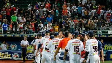 Caribes mejora su panorama tras barrer al Magallanes