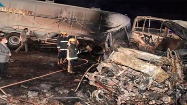 Choque de camión con un autobús deja 14 muertos (+Detalles)