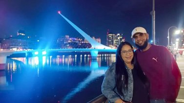Venezolana embarazada es abandonada en Argentina por su esposo
