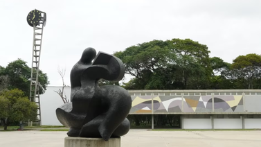 ¡Insólito! ¿Un Ferrari en la UCV?