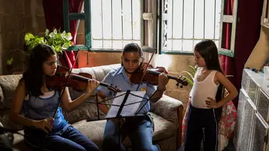 Documental ‘Niños de Las Brisas’ se presenta en Caracas y Miami Documental ‘Niños de Las Brisas’ se presenta en Caracas y Miami