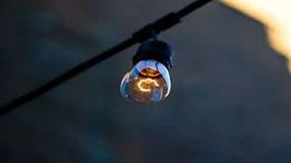 Usuarios reportan bajón de luz en Caracas este #23Nov
