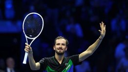 Medvedev se impone a Rublev en su estreno en la ATP Finals