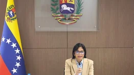 Delcy Rodríguez llega a La Haya para audiencia sobre el Esequibo