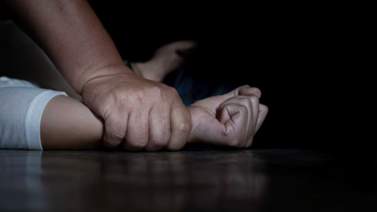 Profesor violó a una estudiante de 13 años y la embarazó