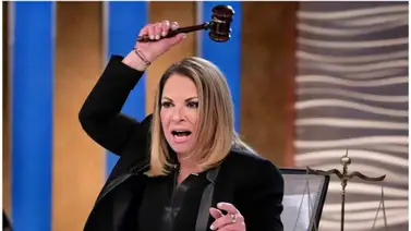 La doctora Ana María Polo se besó con un reguetonero La doctora Ana María Polo se besó con un reguetonero