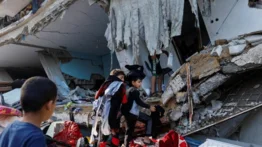 Elevan a más de 10.800 los muertos por bombardeos en Gaza