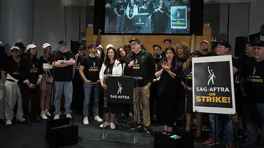 Actores logran acuerdo con estudios para acabar con huelga de Hollywood Actores logran acuerdo con estudios para acabar con huelga de Hollywood