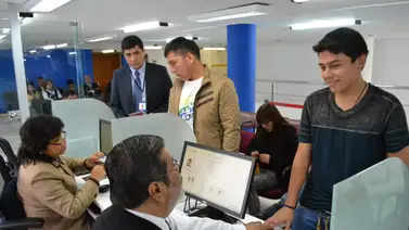 Gobierno peruano otorga permiso de trabajo a migrantes Gobierno peruano otorga permiso de trabajo a migrantes