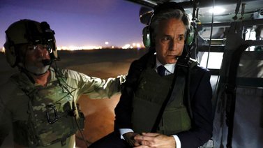 Blinken aborda la situación de Gaza con ministro de Exteriores de Turquía