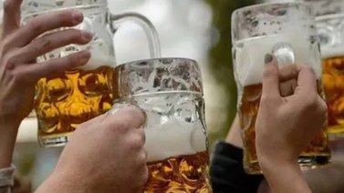 Turistas bebieron más de 1.200 cervezas sin emborracharse