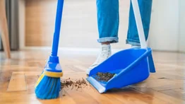 Conoce la forma correcta de barrer tus pisos