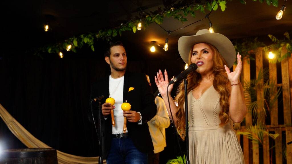 Diveana se une a Pablito Maracas para una nueva versión de "Me falta todo"