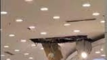 Lluvias causan afectaciones en centro comercial de Cumaná
