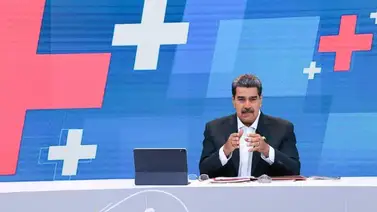 Maduro pide a los venezolanos firmar el acuerdo por el diálogo y la paz Maduro pide a los venezolanos firmar el acuerdo por el diálogo y la paz