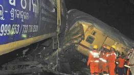 Choque de trenes en India deja varios muertos y heridos