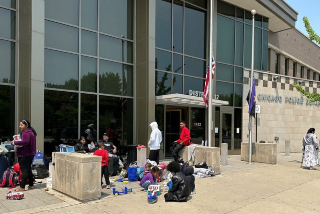 Estos son los centros de apoyo en Chicago para migrantes venezolanos (+LISTA) Estos son los centros de apoyo en Chicago para migrantes venezolanos (+LISTA)