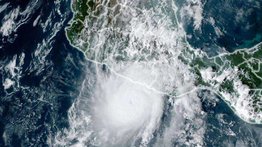 México en alerta ante amenaza de una depresión tropical