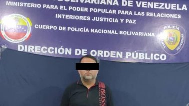 Apresan a un hombre que vendía entradas de cortesía a las afueras del Universitario