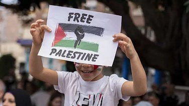 Estudiantes protestan en España a favor de Palestina