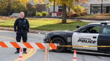 Intensifican operativo de seguridad para encontrar al autor del tiroteo de Maine Intensifican operativo de seguridad para encontrar al autor del tiroteo de Maine