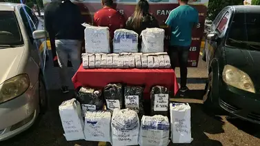 Apresan a cuatro ciudadanos por tráfico de billetes en zona fronteriza Apresan a cuatro ciudadanos por tráfico de billetes en zona fronteriza