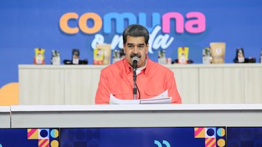 Maduro ordena a consejos comunales debatir preguntas para el referéndum del Esequibo