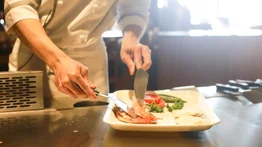 ¿Dónde gana más por hora un cocinero en EEUU? (+Salarios)