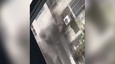Reportan incendio en apartamento de una zona de Caracas