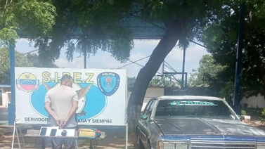 Amenazó a mujer con una granada para obligarla a estar con él