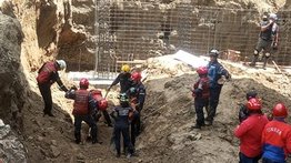 ¡Lamentable! Derrumbe en construcción deja un muerto y tres heridos en Caracas