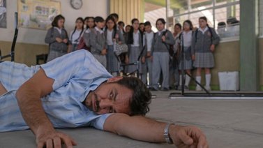 Eugenio Derbez enseña y aprende en su nueva película