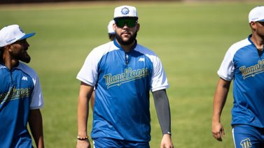 Magallanes presenta sus nuevos uniformes para la 2023-2024
