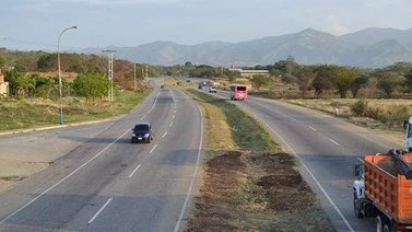 Arrollan a dos jóvenes en Miranda: El responsable huyó del lugar