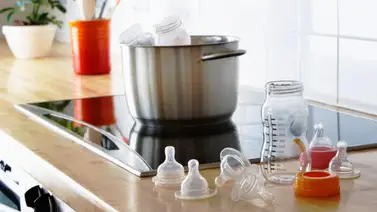 Por estas razones debes esterilizar los teteros del bebé Por estas razones debes esterilizar los teteros del bebé