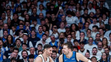 El Real Madrid vence a los Mavericks en un duelo de nivel NBA