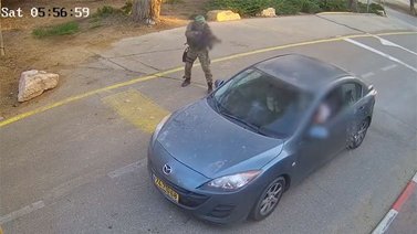 Hamás masacra a una familia dentro de su vehículo (+Video)