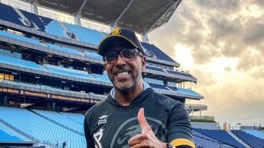 José Alguacil ya está en el Monumental y llegó con todo