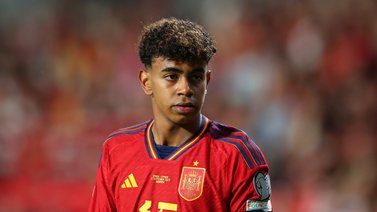 Lamine Yamal causa sensación en la selección española