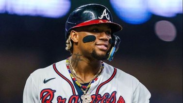¿A cuánto asciende la fortuna de Ronald Acuña Jr.?