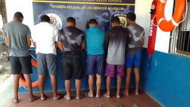 PNB detiene a seis personas por comercializar aletas de tiburón