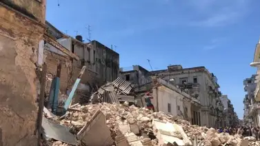 Derrumbe deja al menos un muerto y varios atrapados en los escombros Derrumbe deja al menos un muerto y varios atrapados en los escombros