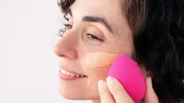 Con estas herramientas podrás aplicar la base de maquillaje Con estas herramientas podrás aplicar la base de maquillaje