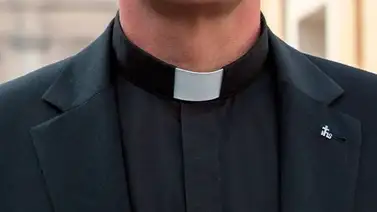 Cura polaco organizó orgía con varios sacerdotes Cura polaco organizó orgía con varios sacerdotes