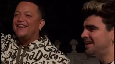 Jonathan Moly cantó y celebró junto a Miguel Cabrera tras su retiro (+Video) Jonathan Moly cantó y celebró junto a Miguel Cabrera tras su retiro (+Video)