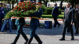 Visita oficial a Rusia: Jorge Rodríguez rindió homenaje a Simón Bolívar
